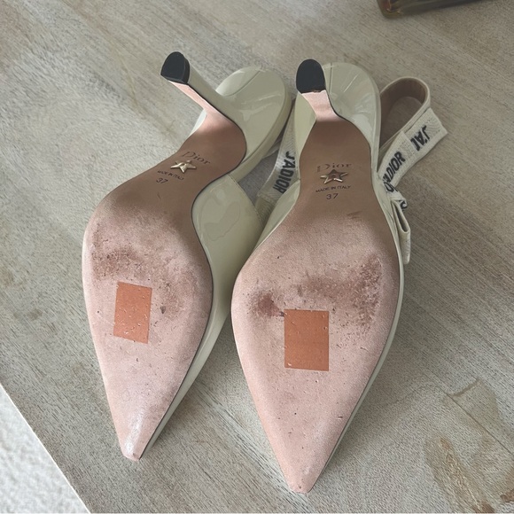 J'Adior Slingback Pump
Christian Dios heels/pumps Patent Calf & R - Picture 17 of 17